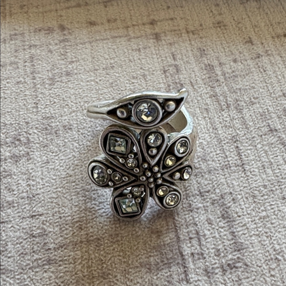 Chico's Silver and Black Statement Ring - Picture 6 of 6